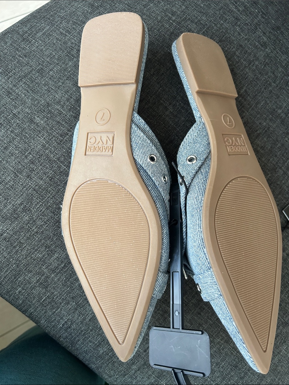 NEW 🆕 Steve Madden Women's Light Blue Denim Pointed Mule size 7 - Picture 3 of 4